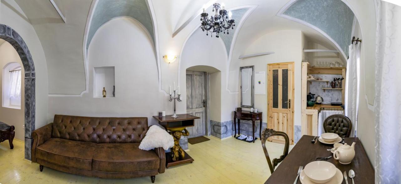 Apartman Charlotte V Dome So Studnou Na Streche Banská Štiavnica Exterior foto