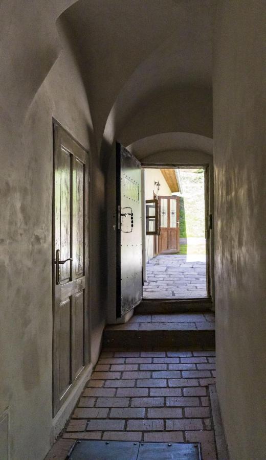 Apartman Charlotte V Dome So Studnou Na Streche Banská Štiavnica Exterior foto